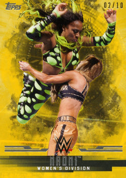 2017 Topps WWE Undisputed Gold Naomi