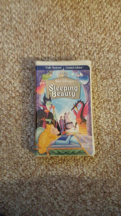 WALT DISNEY MASTERPIECE COLLECTION SLEEPING BEAUTY VHS