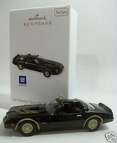 2012 HALLMARK KEEPSAKE ORNAMENT 1977 PONTIAC TRANS AM SE